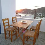 Vasilis Place Ii 이오스 코라