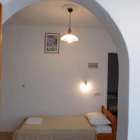 Vasilis Place Ii Иос