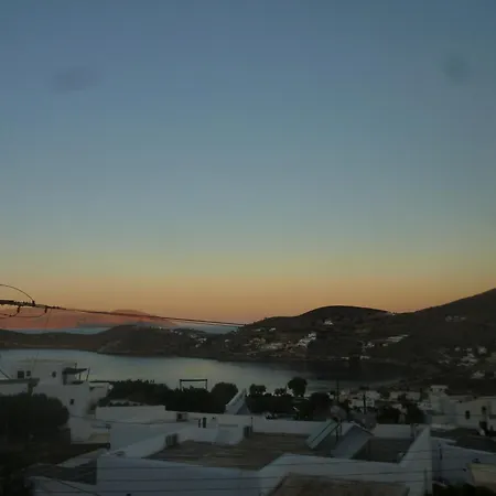 Vasilis Place Ii Gasthof Chora