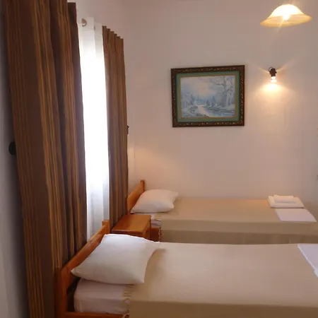 Vasilis Place Ii Иос